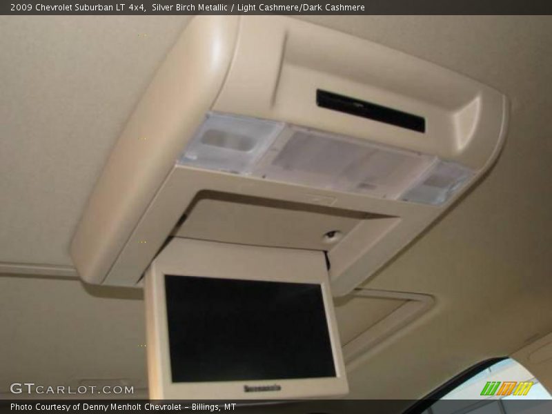 Silver Birch Metallic / Light Cashmere/Dark Cashmere 2009 Chevrolet Suburban LT 4x4
