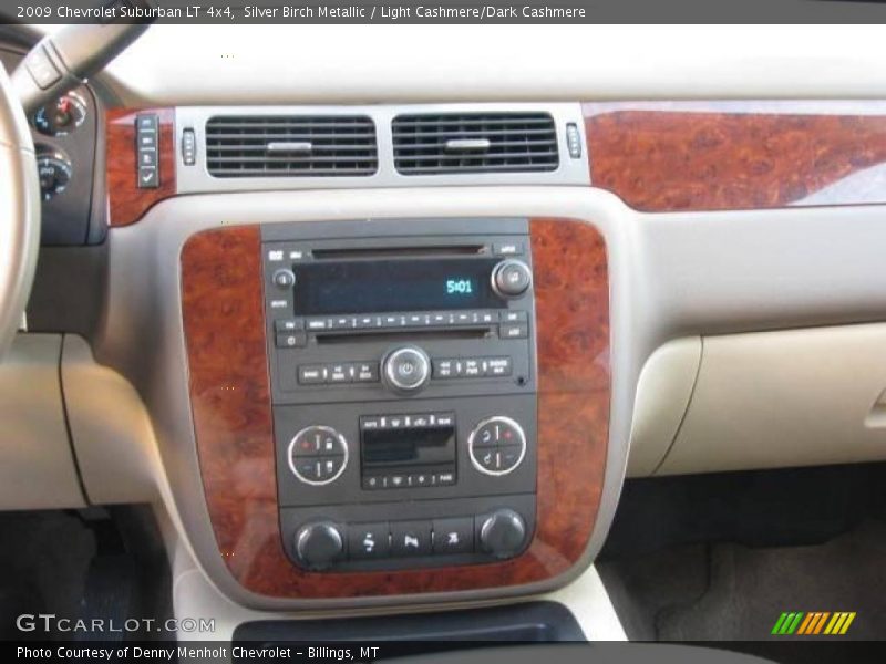 Silver Birch Metallic / Light Cashmere/Dark Cashmere 2009 Chevrolet Suburban LT 4x4