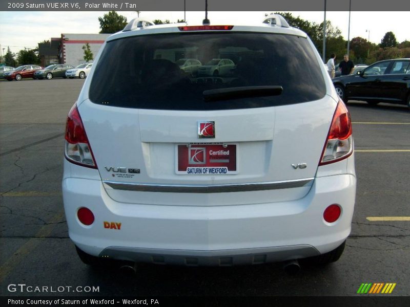 Polar White / Tan 2009 Saturn VUE XR V6
