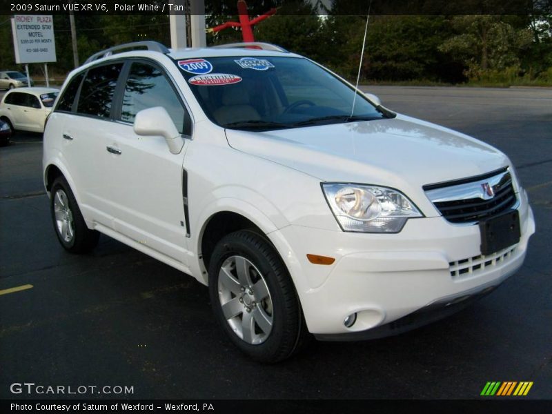Polar White / Tan 2009 Saturn VUE XR V6
