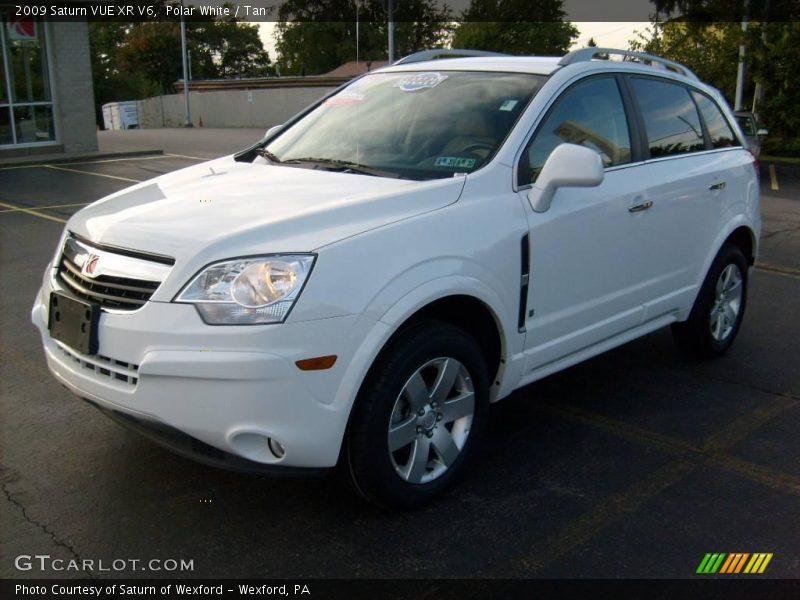 Polar White / Tan 2009 Saturn VUE XR V6