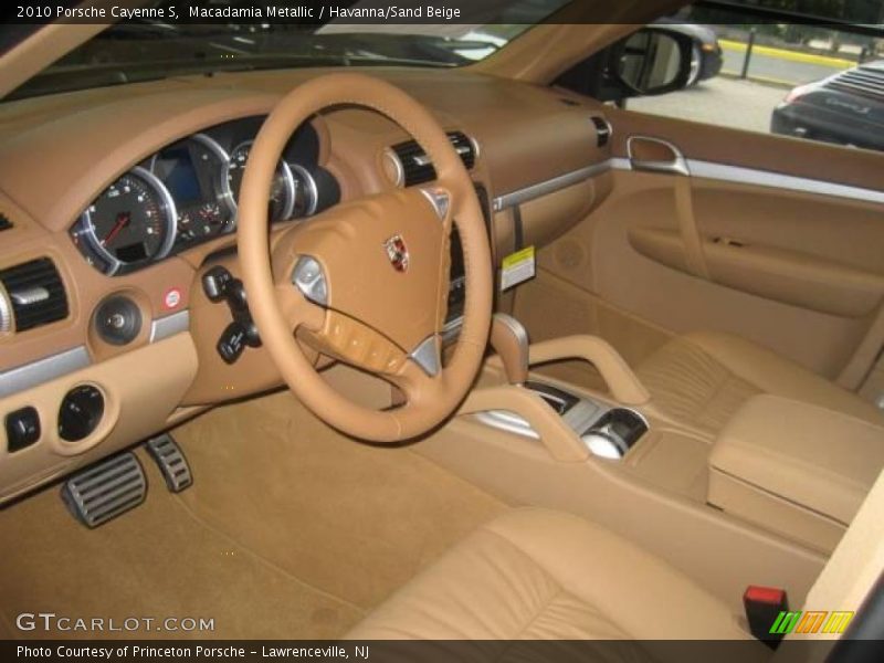 Macadamia Metallic / Havanna/Sand Beige 2010 Porsche Cayenne S