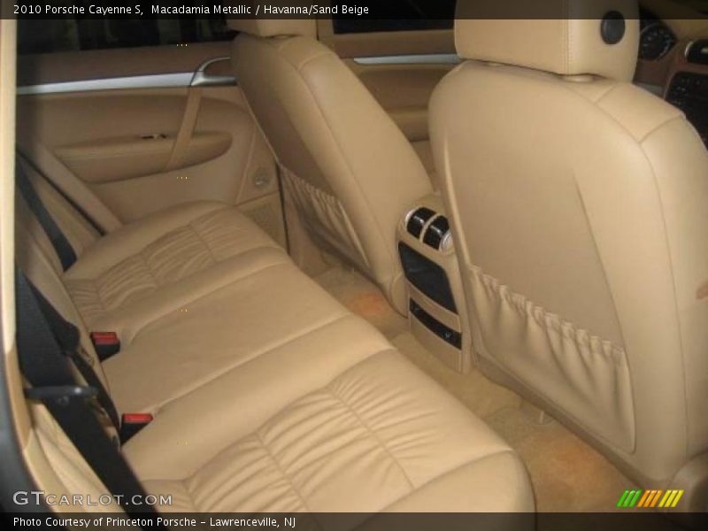 Macadamia Metallic / Havanna/Sand Beige 2010 Porsche Cayenne S