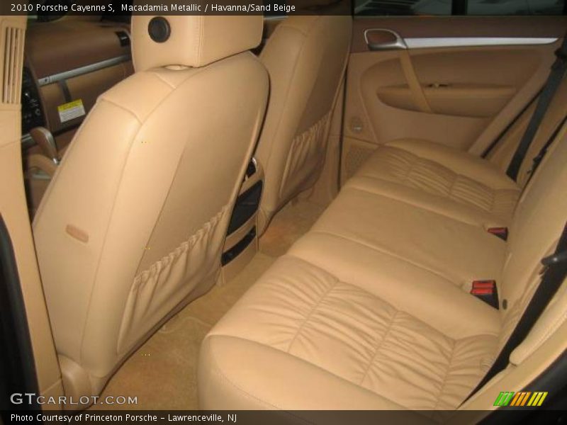 Macadamia Metallic / Havanna/Sand Beige 2010 Porsche Cayenne S