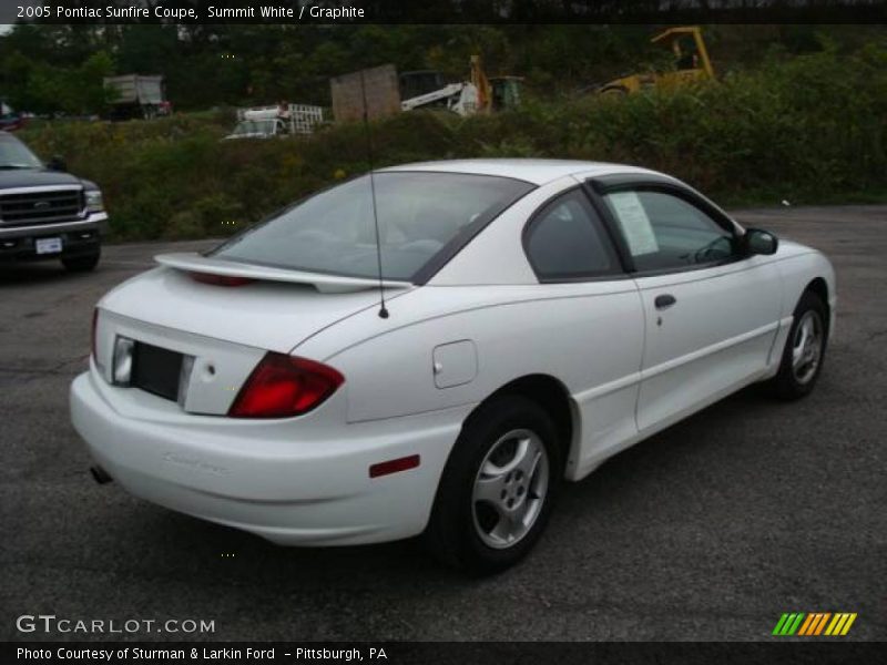 Summit White / Graphite 2005 Pontiac Sunfire Coupe
