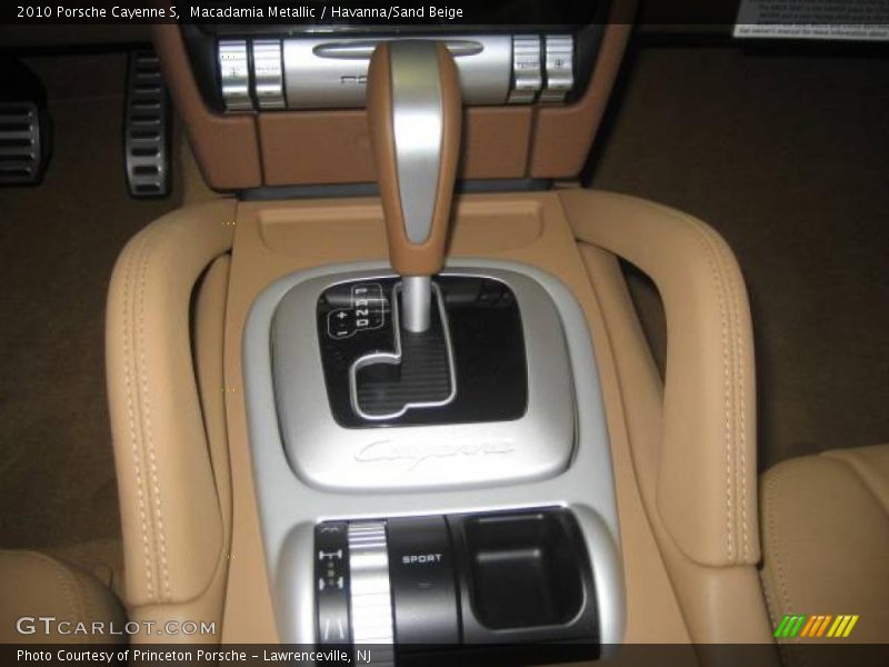 Macadamia Metallic / Havanna/Sand Beige 2010 Porsche Cayenne S