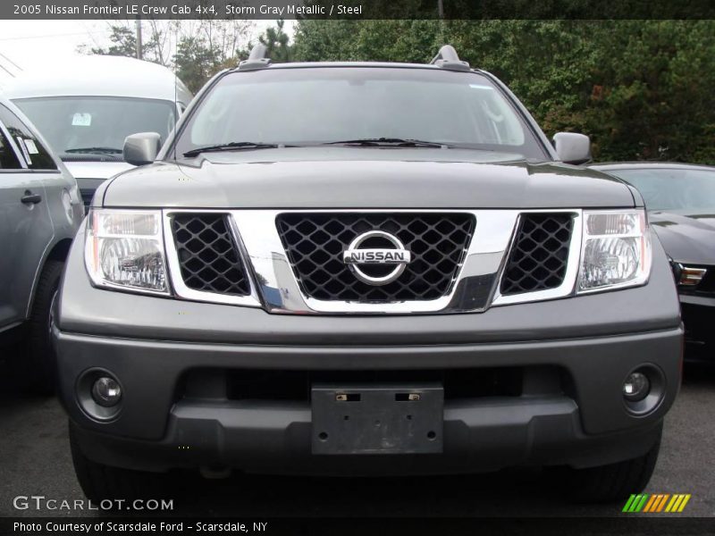 Storm Gray Metallic / Steel 2005 Nissan Frontier LE Crew Cab 4x4