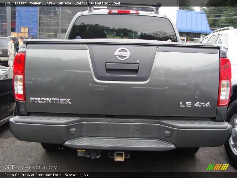 Storm Gray Metallic / Steel 2005 Nissan Frontier LE Crew Cab 4x4