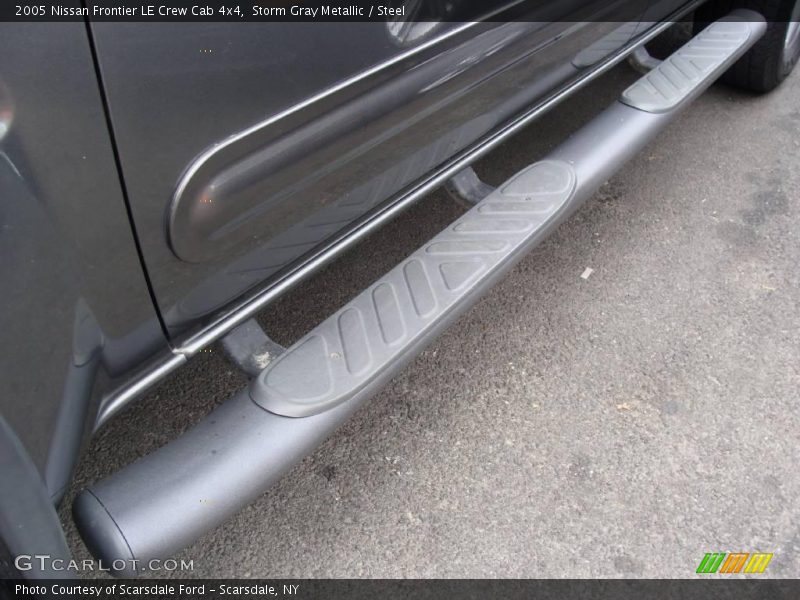 Storm Gray Metallic / Steel 2005 Nissan Frontier LE Crew Cab 4x4