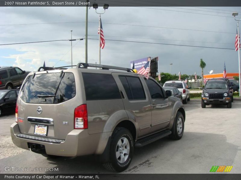 Desert Stone / Desert 2007 Nissan Pathfinder S
