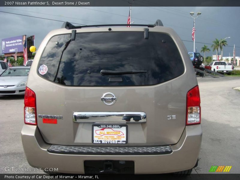 Desert Stone / Desert 2007 Nissan Pathfinder S