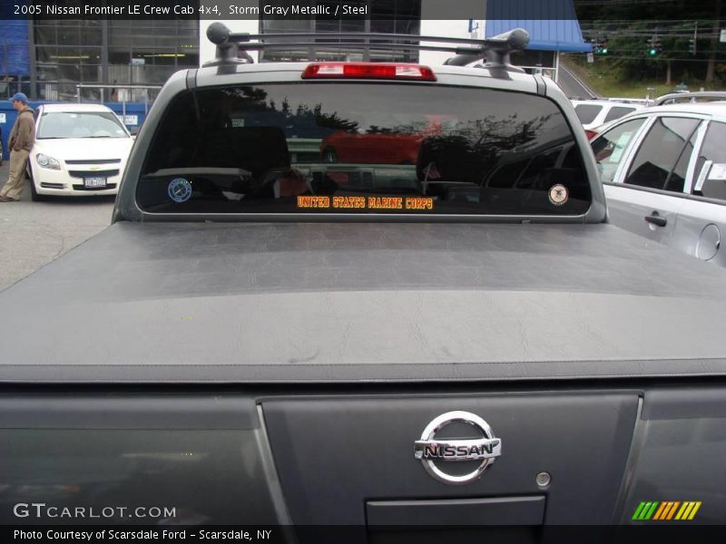 Storm Gray Metallic / Steel 2005 Nissan Frontier LE Crew Cab 4x4