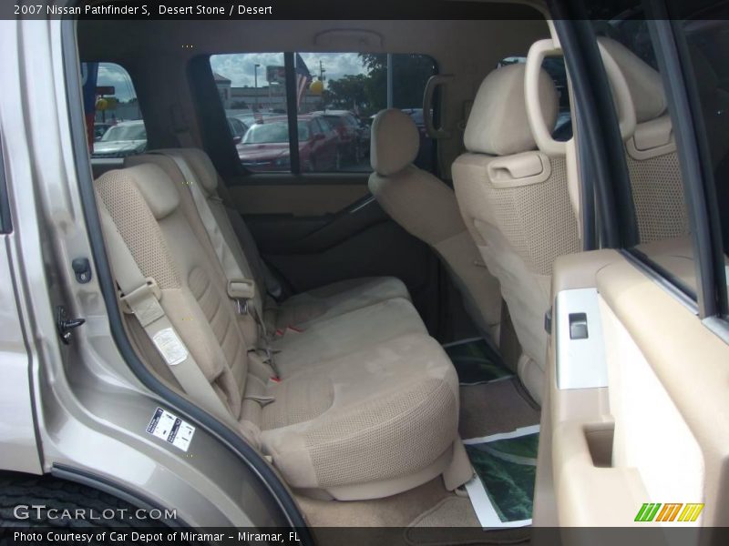 Desert Stone / Desert 2007 Nissan Pathfinder S