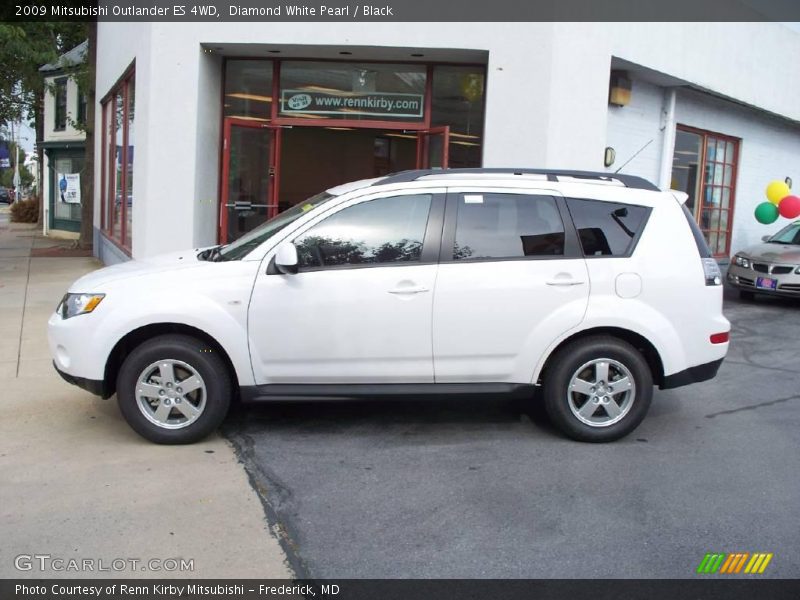 Diamond White Pearl / Black 2009 Mitsubishi Outlander ES 4WD
