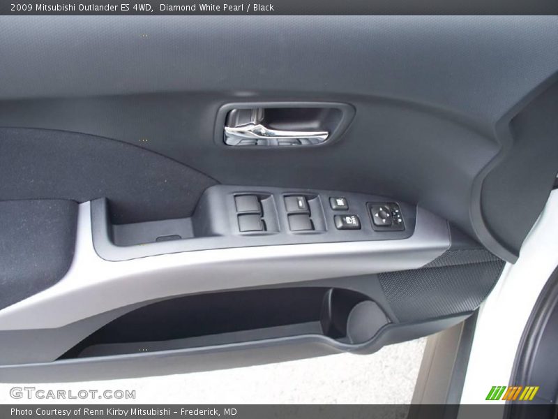 Diamond White Pearl / Black 2009 Mitsubishi Outlander ES 4WD