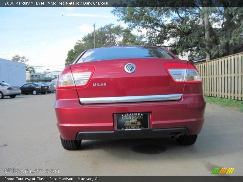 Vivid Red Metallic / Dark Charcoal 2006 Mercury Milan I4