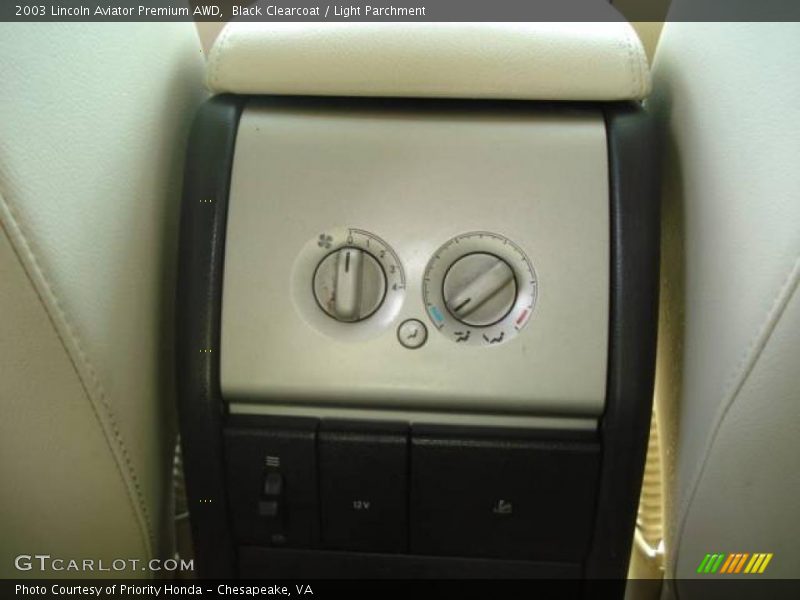 Black Clearcoat / Light Parchment 2003 Lincoln Aviator Premium AWD