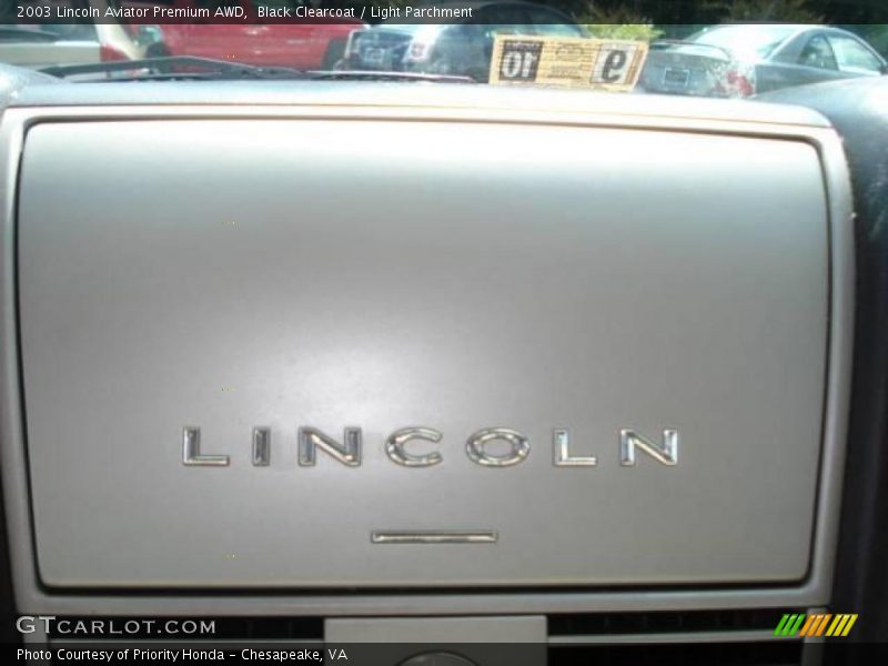 Black Clearcoat / Light Parchment 2003 Lincoln Aviator Premium AWD