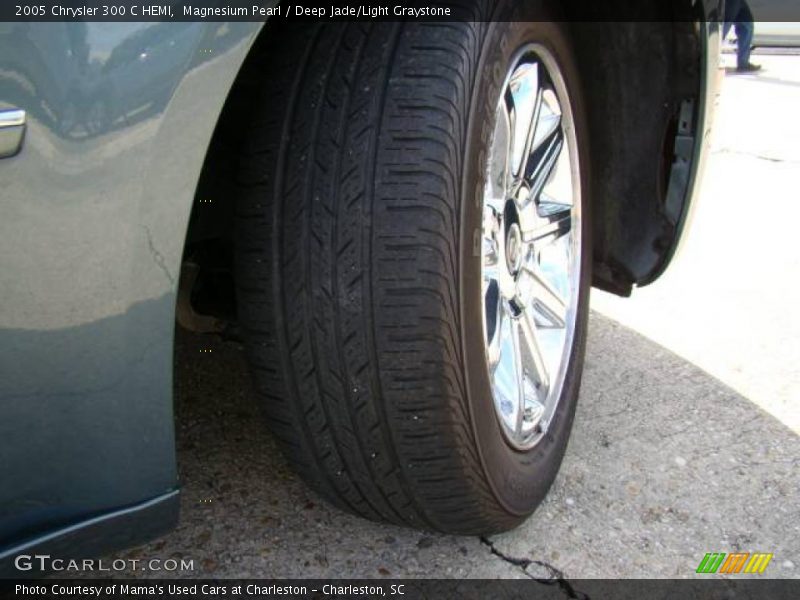 Magnesium Pearl / Deep Jade/Light Graystone 2005 Chrysler 300 C HEMI