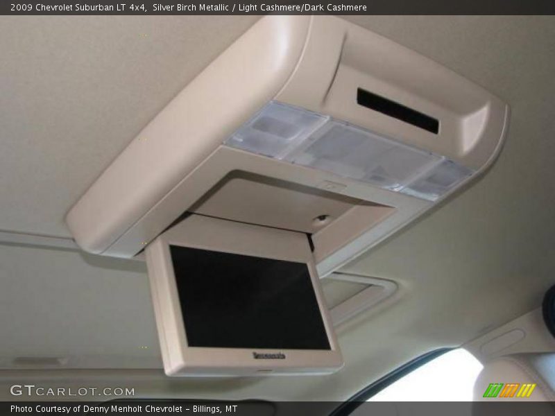 Silver Birch Metallic / Light Cashmere/Dark Cashmere 2009 Chevrolet Suburban LT 4x4