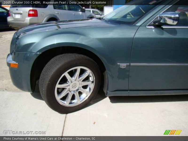 Magnesium Pearl / Deep Jade/Light Graystone 2005 Chrysler 300 C HEMI