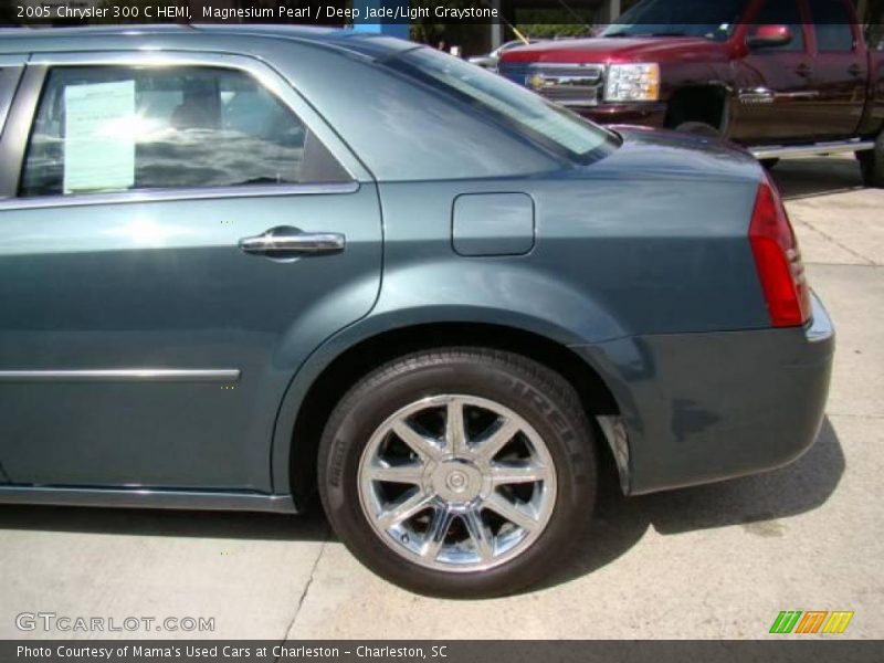 Magnesium Pearl / Deep Jade/Light Graystone 2005 Chrysler 300 C HEMI