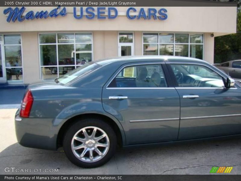 Magnesium Pearl / Deep Jade/Light Graystone 2005 Chrysler 300 C HEMI
