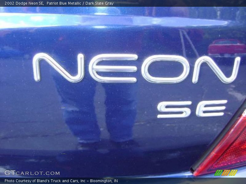 Patriot Blue Metallic / Dark Slate Gray 2002 Dodge Neon SE