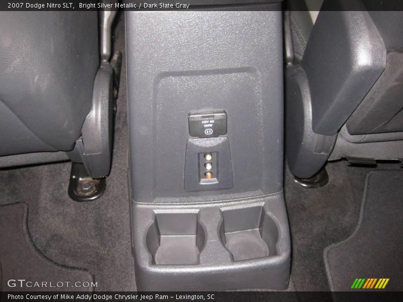 Bright Silver Metallic / Dark Slate Gray 2007 Dodge Nitro SLT