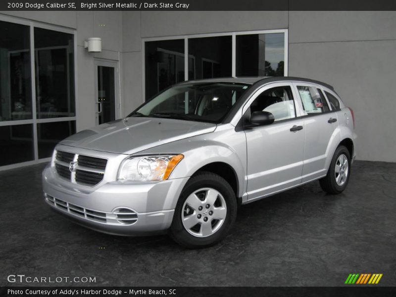 Bright Silver Metallic / Dark Slate Gray 2009 Dodge Caliber SE