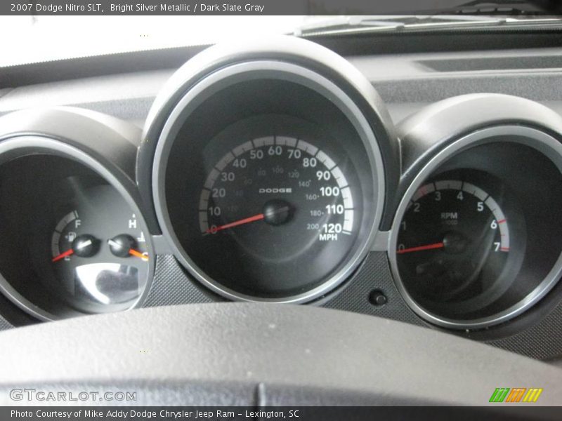Bright Silver Metallic / Dark Slate Gray 2007 Dodge Nitro SLT