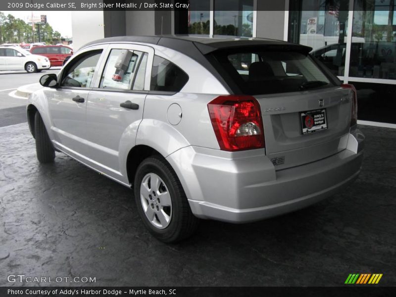 Bright Silver Metallic / Dark Slate Gray 2009 Dodge Caliber SE