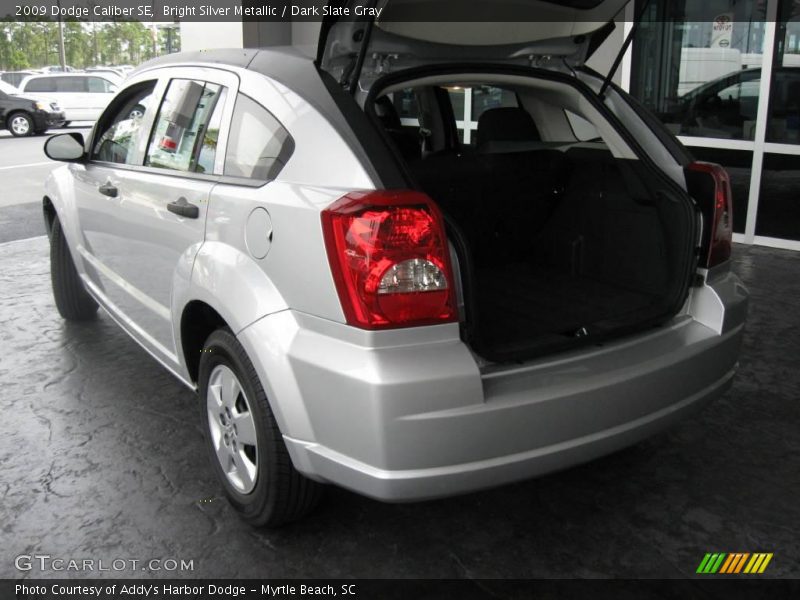 Bright Silver Metallic / Dark Slate Gray 2009 Dodge Caliber SE