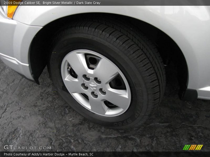 Bright Silver Metallic / Dark Slate Gray 2009 Dodge Caliber SE