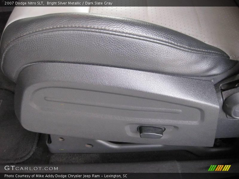 Bright Silver Metallic / Dark Slate Gray 2007 Dodge Nitro SLT