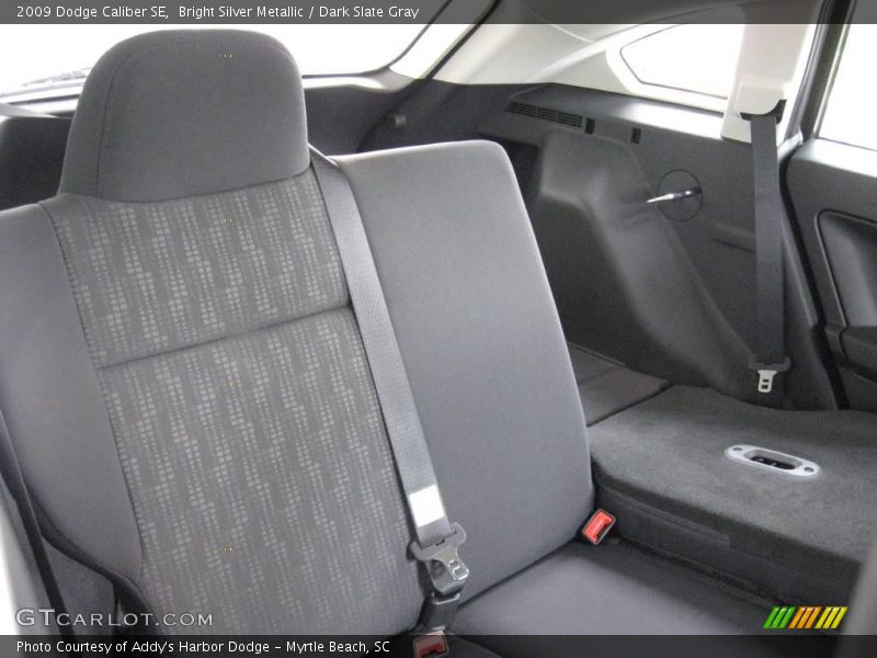 Bright Silver Metallic / Dark Slate Gray 2009 Dodge Caliber SE