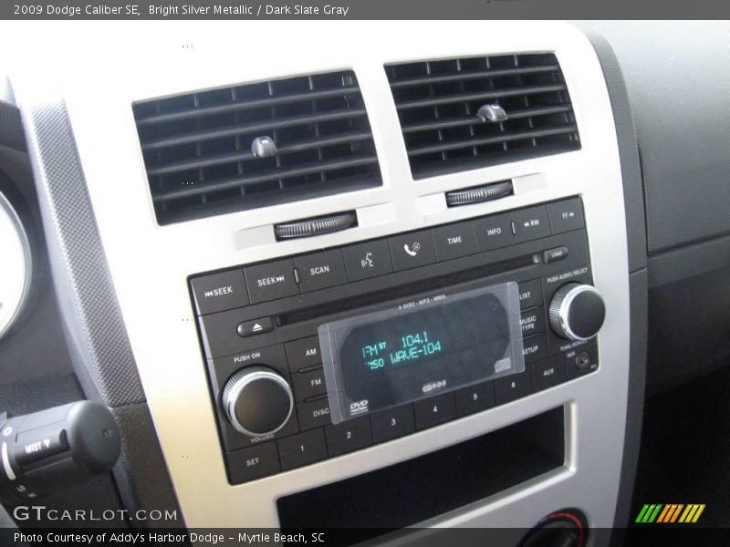 Bright Silver Metallic / Dark Slate Gray 2009 Dodge Caliber SE