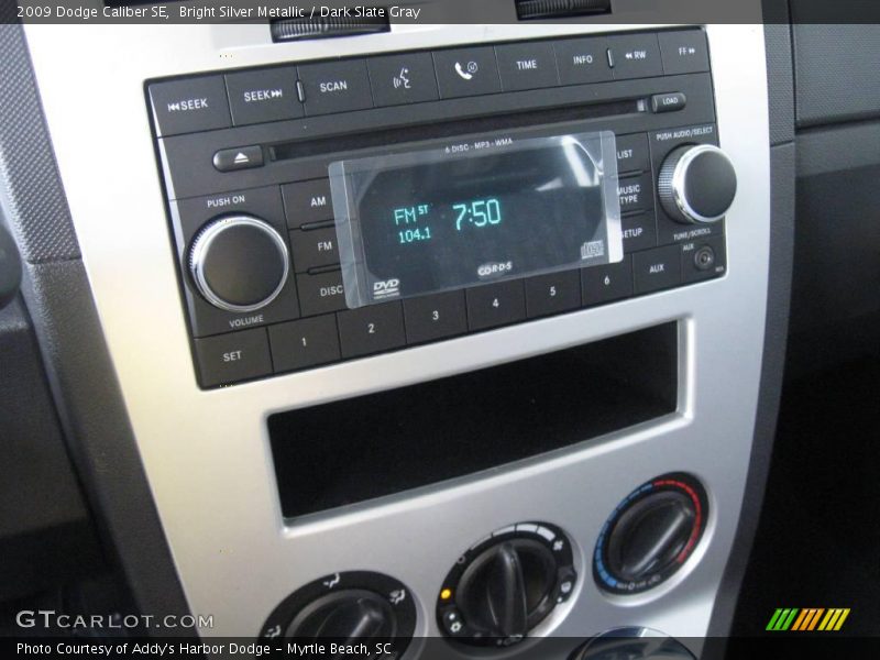 Bright Silver Metallic / Dark Slate Gray 2009 Dodge Caliber SE