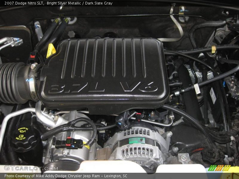 Bright Silver Metallic / Dark Slate Gray 2007 Dodge Nitro SLT
