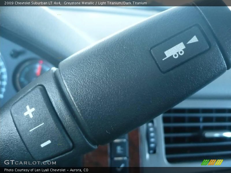 Greystone Metallic / Light Titanium/Dark Titanium 2009 Chevrolet Suburban LT 4x4