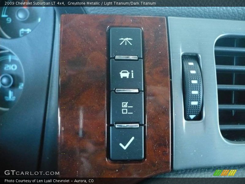 Greystone Metallic / Light Titanium/Dark Titanium 2009 Chevrolet Suburban LT 4x4