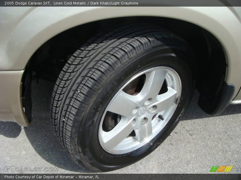 Linen Gold Metallic / Dark Khaki/Light Graystone 2005 Dodge Caravan SXT