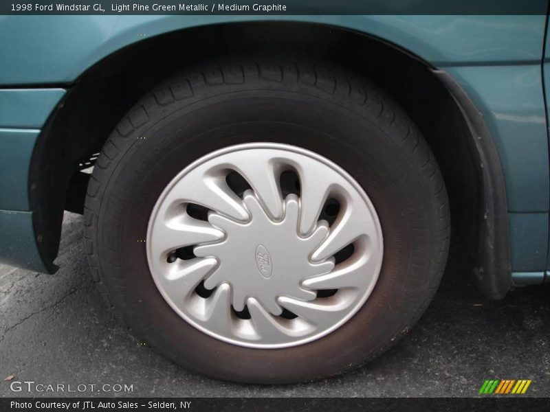 Light Pine Green Metallic / Medium Graphite 1998 Ford Windstar GL
