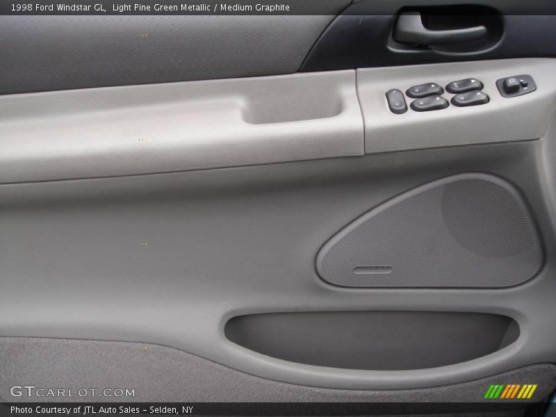 Light Pine Green Metallic / Medium Graphite 1998 Ford Windstar GL