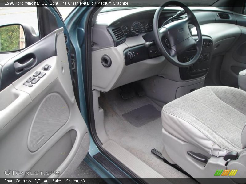 Light Pine Green Metallic / Medium Graphite 1998 Ford Windstar GL