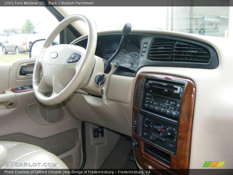 Black / Medium Parchment 2001 Ford Windstar SEL