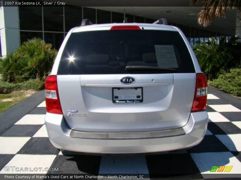 Silver / Gray 2007 Kia Sedona LX