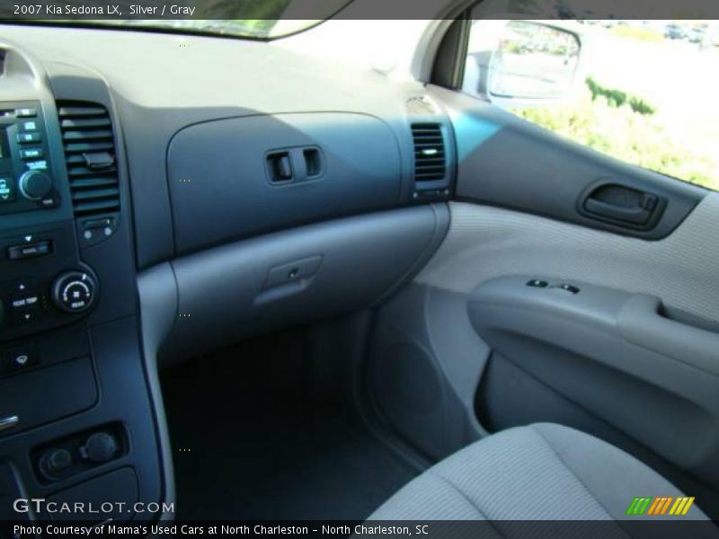 Silver / Gray 2007 Kia Sedona LX