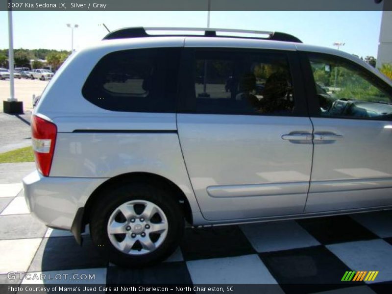 Silver / Gray 2007 Kia Sedona LX