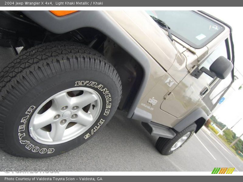 Light Khaki Metallic / Khaki 2004 Jeep Wrangler X 4x4
